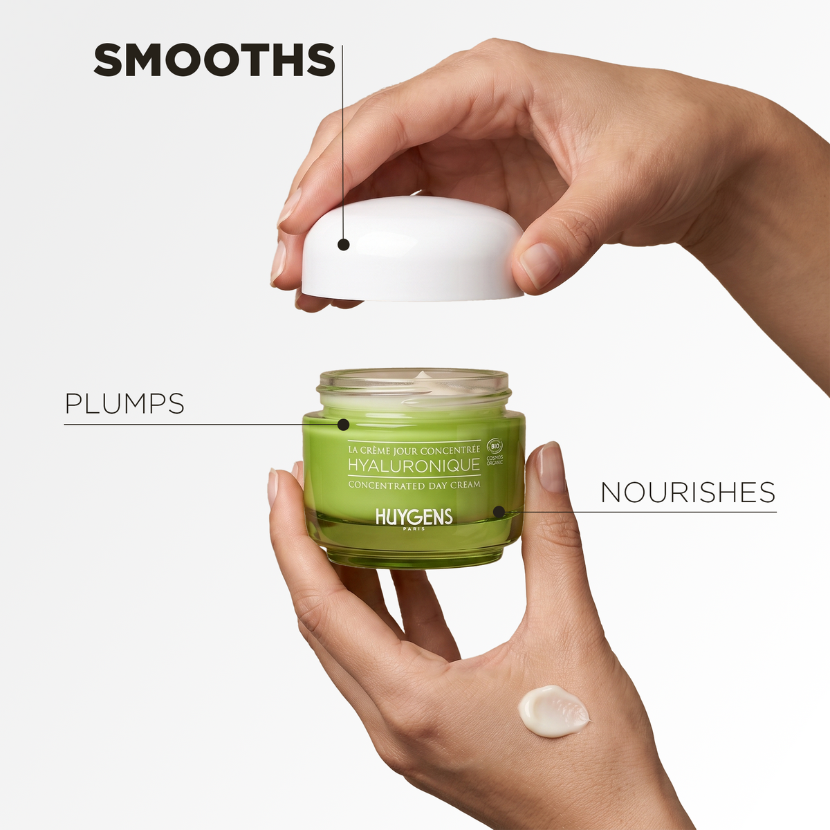 Hands opening the jar: the cream smooths, plumps and nourishes the skin